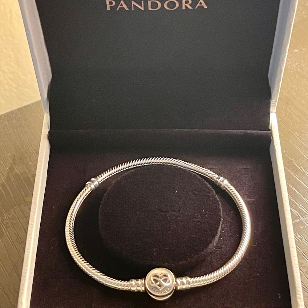 Pandora Heart Infinity Clasp Snake Chain Bracelet